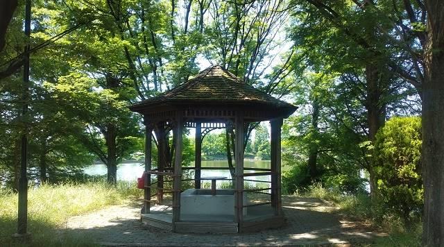 菰池　展望広場　東屋のイメージ