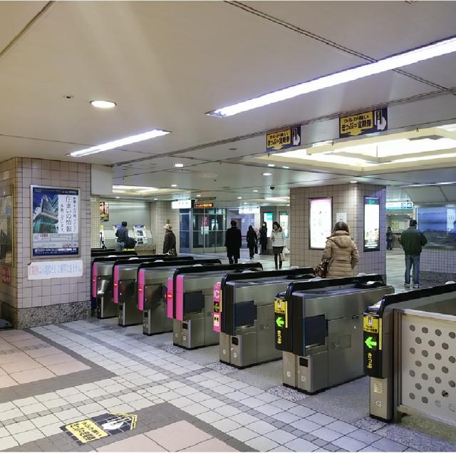 京急線　上大岡駅改札周辺　のイメージ
