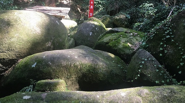 石穴稲荷神社のイメージ