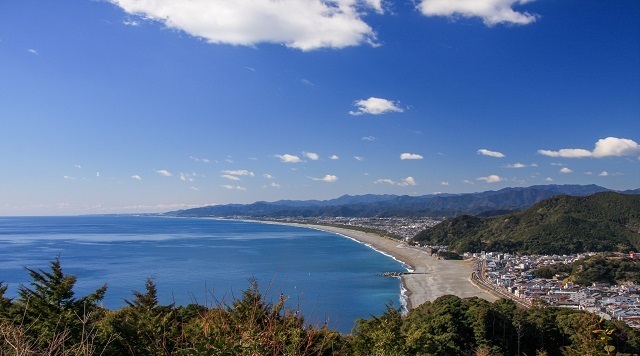 〈渚〉七里御浜(三重県熊野市)のイメージ