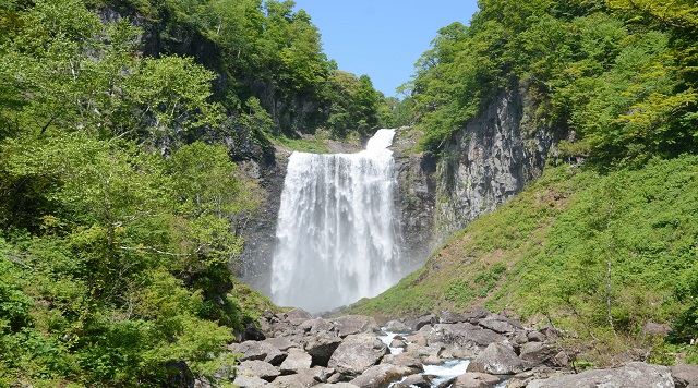 〈滝〉”飛竜”賀老の滝（北海道島牧村）のイメージ