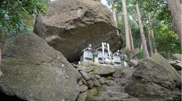 不動山の巨石のイメージ
