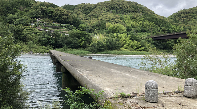 中半家沈下橋のイメージ