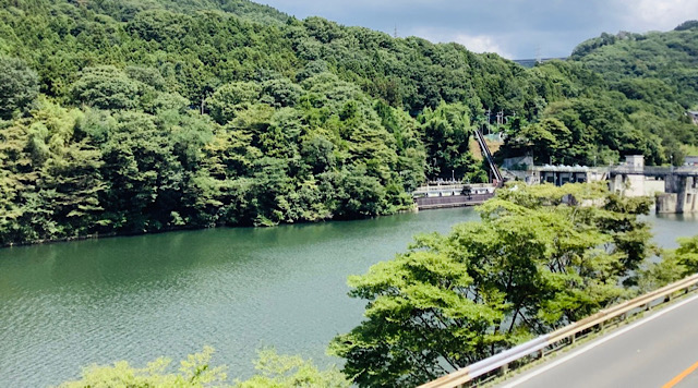ダム湖(津久田駅)のイメージ