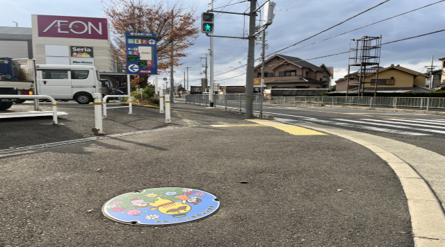 あそぶつげさんマンホールのイメージ