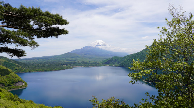 本栖湖中ノ倉峠（千円札の富士山）のイメージ