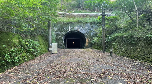 三五山トンネル出口「キロポスト」のイメージ