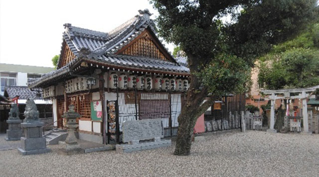 ⑦保利神社の力石（ほりじんじゃのちからいし）のイメージ