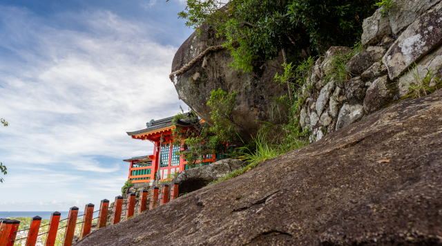 神倉山のゴトビキ岩のイメージ