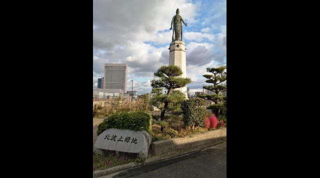 龍女神像・ 吉川俵右衛門の顕彰碑のイメージ