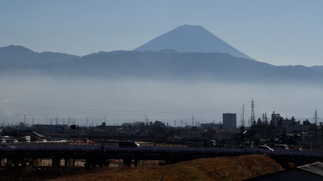 甲府盆地から望む富士山のイメージ