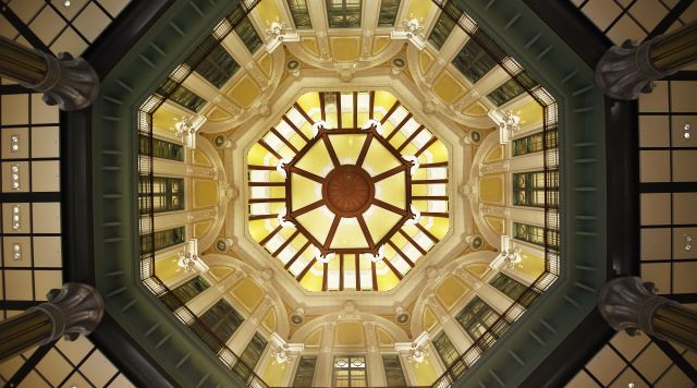 「丸の内駅舎」 ドーム内の8つの干支の彫刻のイメージ